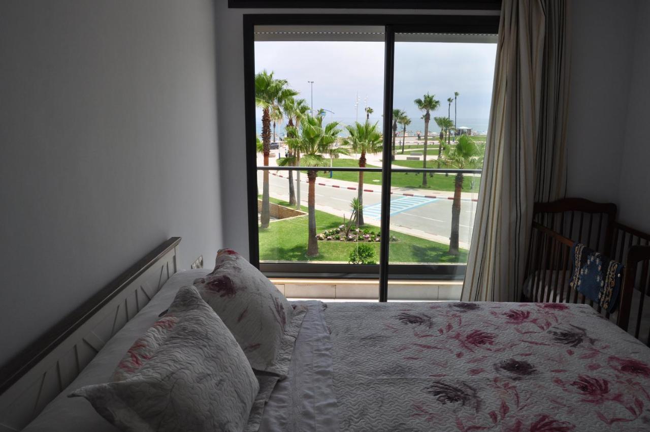 Seafront High Standard Apartment Мартиль Экстерьер фото