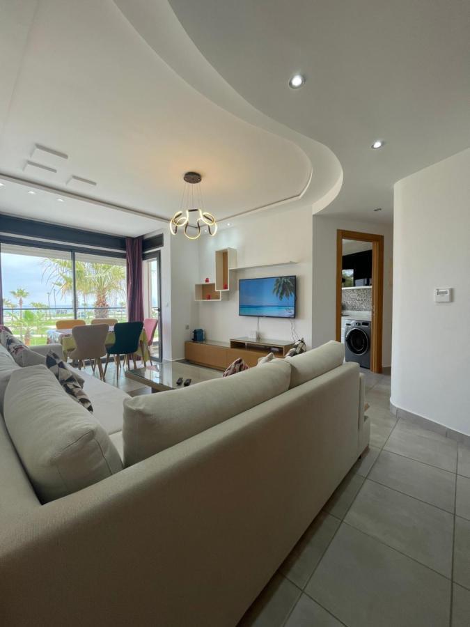 Seafront High Standard Apartment Мартиль Экстерьер фото