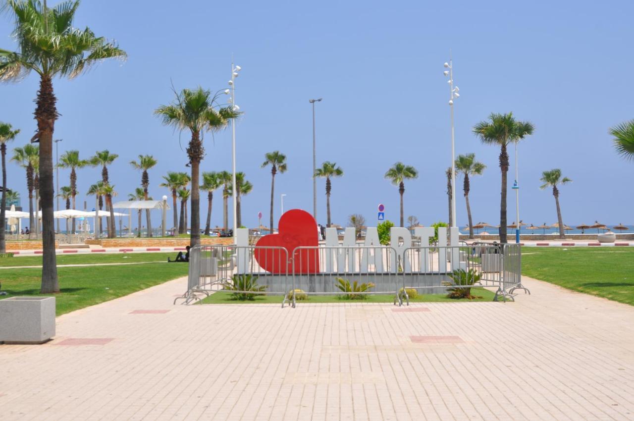 Seafront High Standard Apartment Мартиль Экстерьер фото