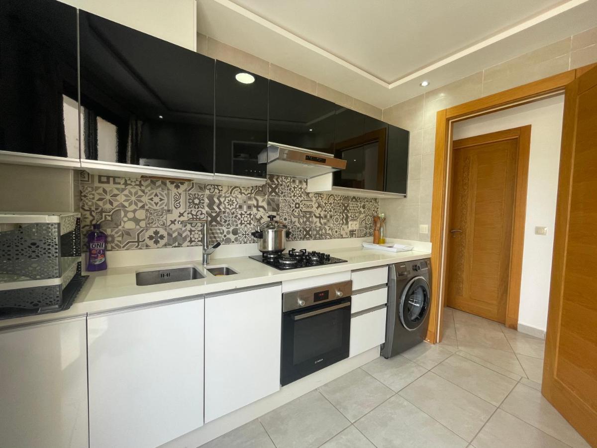 Seafront High Standard Apartment Мартиль Экстерьер фото